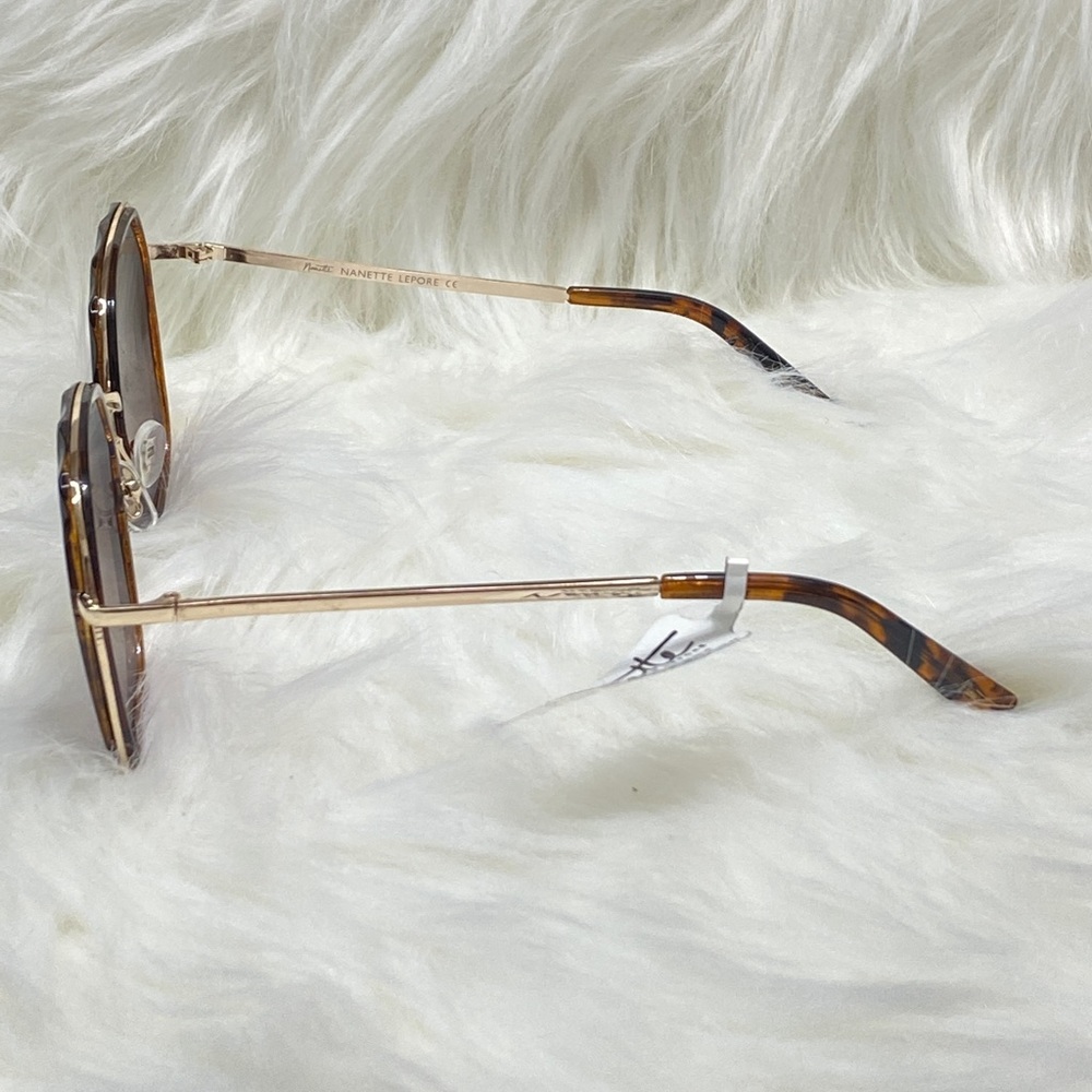 NWT! Nanette Lepore fade sunglasses - Picture 7 of 7